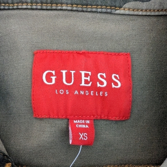 GUESS Y2K Aliza Cropped Cotton Jacket, Distressed Camo New with Tags, Size XS - Picture 6 of 12